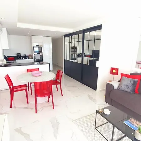 2P Luxe Neuf,Dernier Etage,Front De Mer Juan Les Pins,Wifi