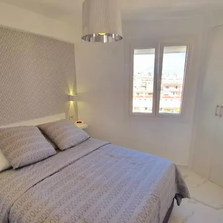 Appartement 2P Luxe Neuf,Dernier Etage,Front De Mer Juan Les Pins,Wifi Antibes