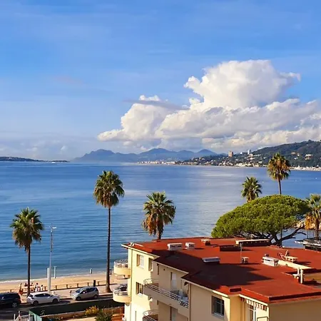 2P Luxe Neuf,Dernier Etage,Front De Mer Juan Les Pins,Wifi Antibes